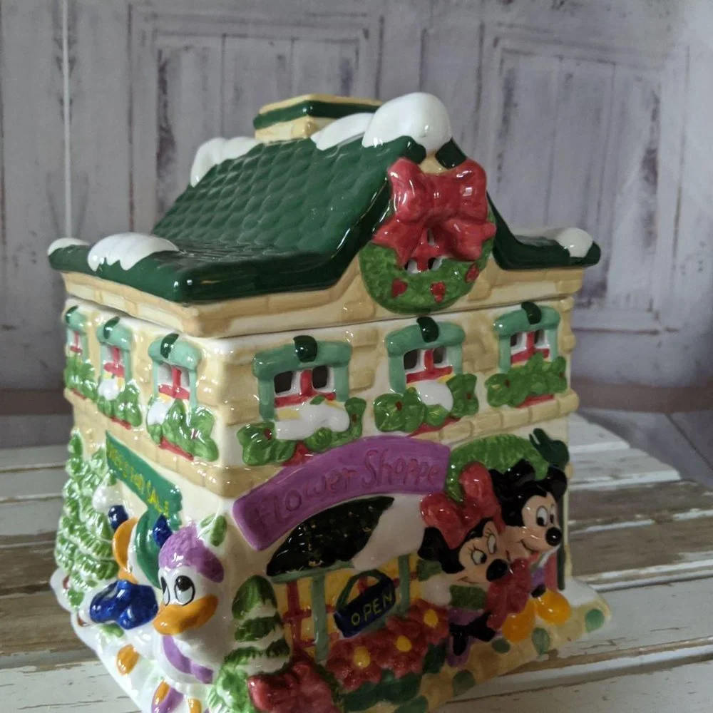 Teleflora Disney ftd Xmas cookie‎ jar flower shoppe